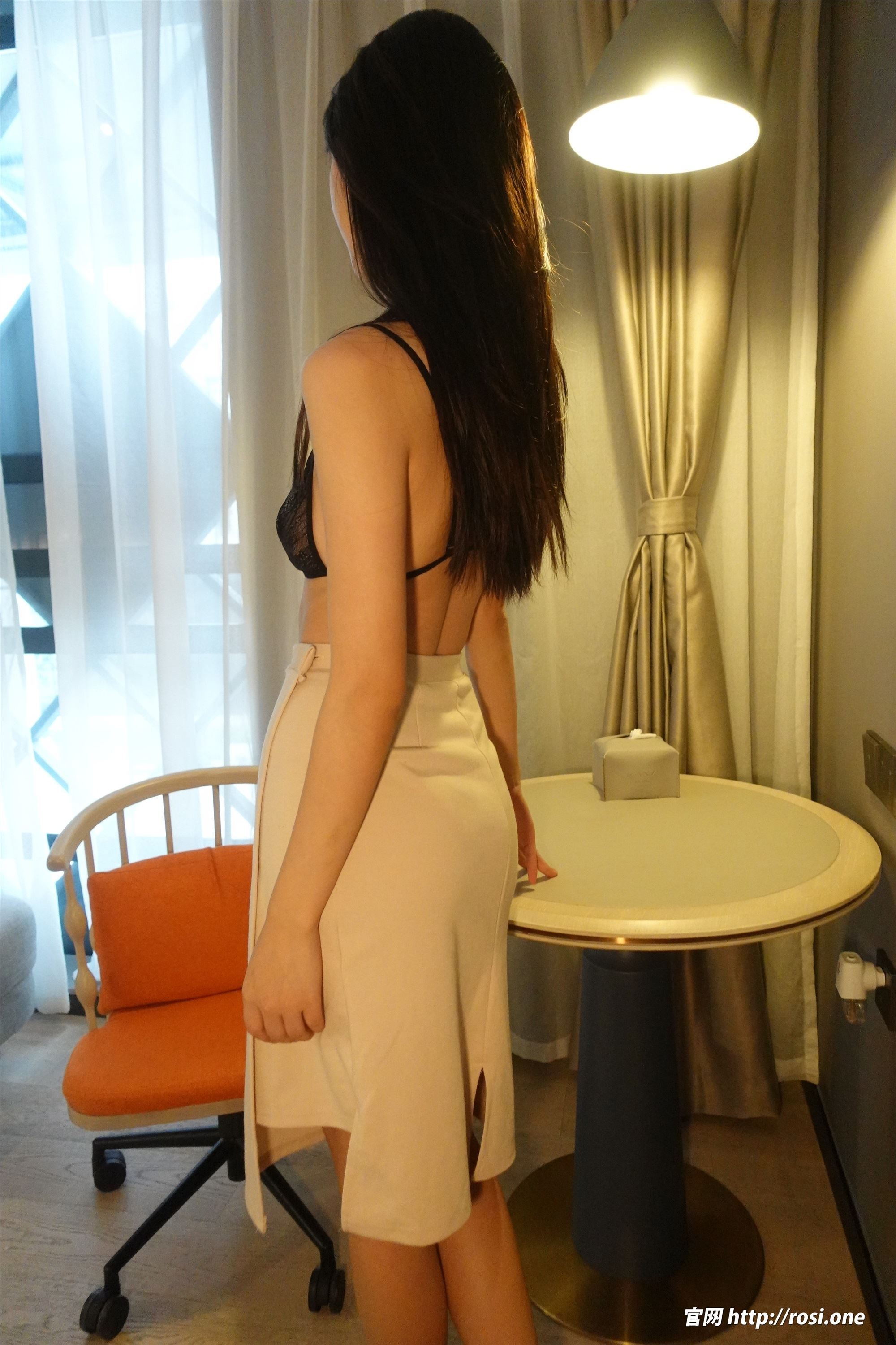 ROSI写真 2021.11.20 NO.3638